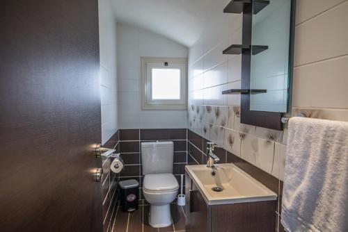 Протарас: You will Love This Luxury Holiday Villa in Protaras with Private Pool Protaras Villa 1228