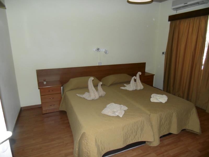 Айя-Напа: Nick's Hotel Apartments