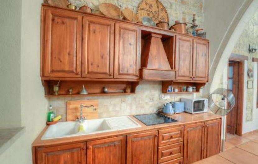 Лофу: Guest House 2 Bedrooms 1 Bathroom Lofou