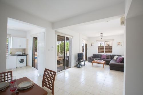 Протарас: Holiday Home 3 Bedrooms 1 Bathroom - Pernera