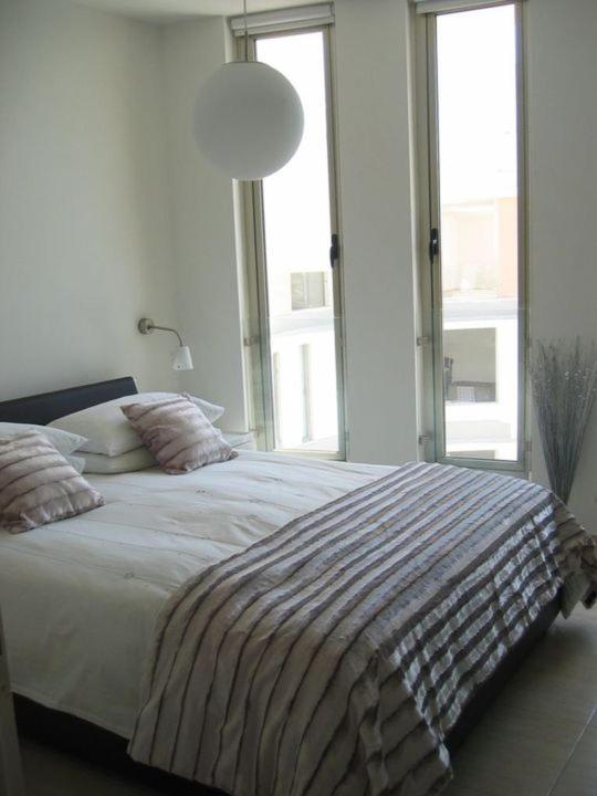 Ларнака: 3b Pool Penthouse private hot tub - Larnaca center