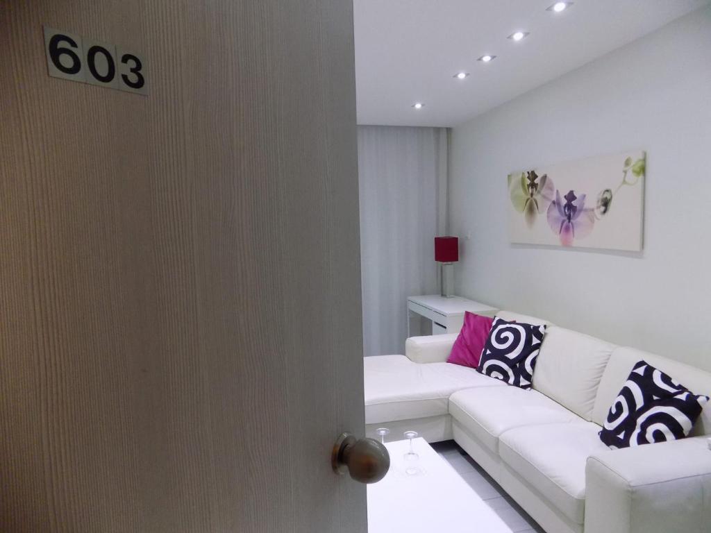 Лимассол: 2b Boutique Seafront Apartment Olympic Beach