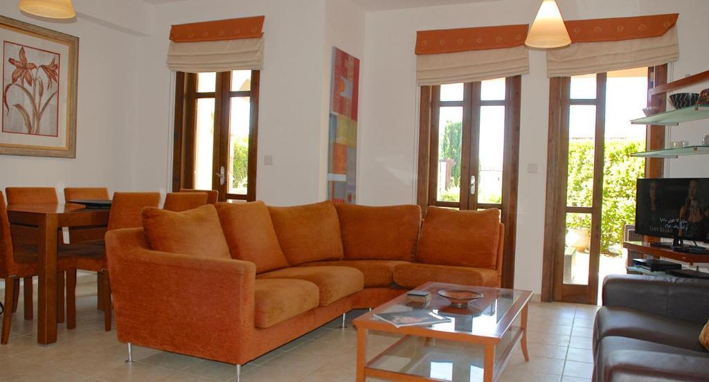 Куклия: 2 bedroom Apartment Kalypso with private garden, Aphrodite Hills Resort