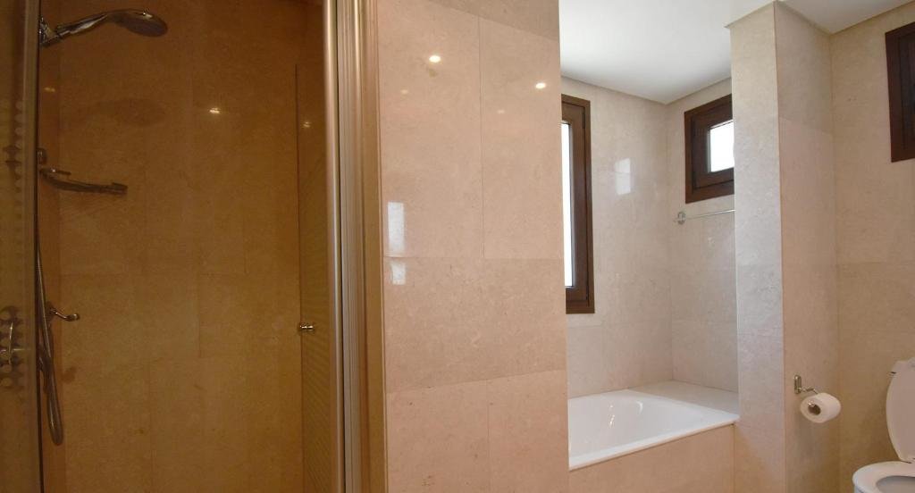 Куклия: 1 bedroom Apartment Nesoi with sea and golf views, Aphrodite Hills Resort