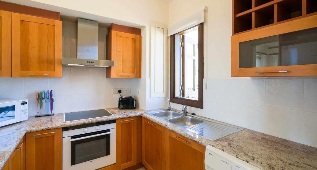 Куклия: 1 bedroom Apartment Nesoi with sea and golf views, Aphrodite Hills Resort
