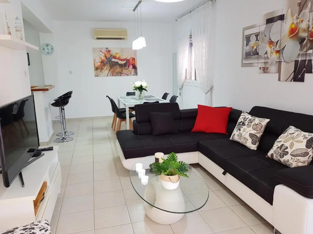 Пафос: Paradise Gardens IV 2 Bd Amazing Apartment