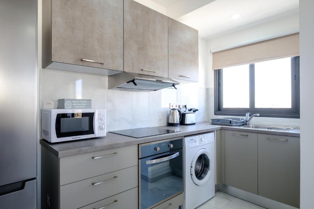 Ларнака: Lazuli Seaview Apartments 2Bdr