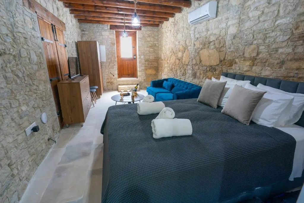 Какопетрия: Eidyllio Luxury Suites Omodos