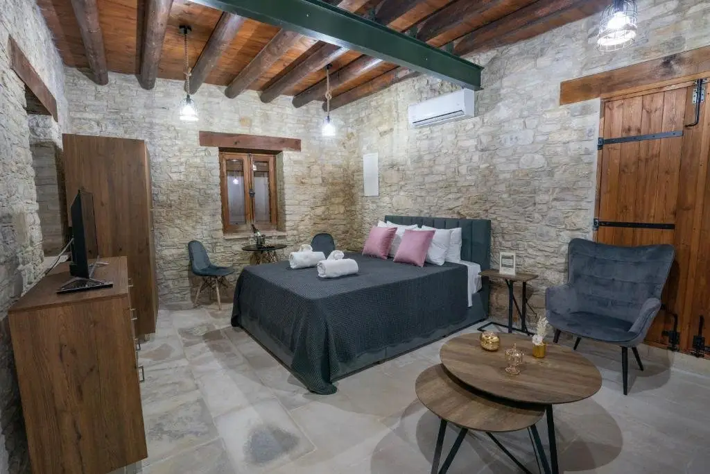 Какопетрия: Eidyllio Luxury Suites Omodos