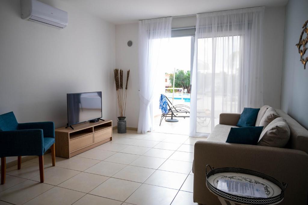 Айя-Напа: Narcissos 'Nissi Beach' apartment C2