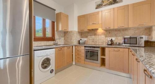 Куклия: Flat 3 Bedrooms 2 Bathrooms Kouklia