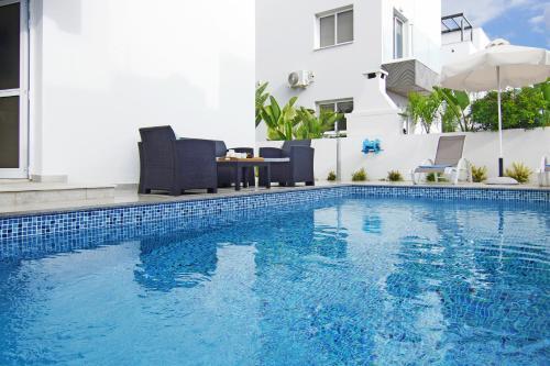 Айя-Напа: Holiday Home 3 Bedrooms 1 Bathroom Ayia Napa