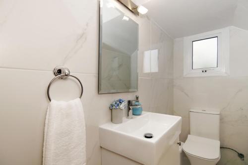 Айя-Напа: Holiday Home 3 Bedrooms 1 Bathroom Ayia Napa