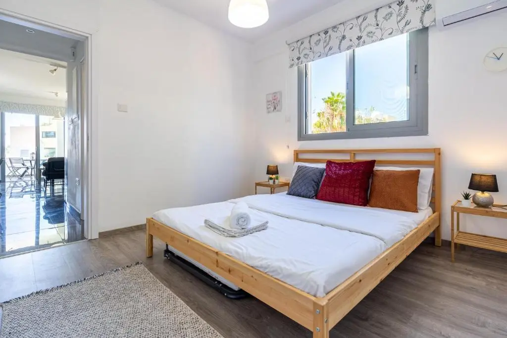 Ларнака: Kmeidos 1-Bedroom Apartment in Larnaca