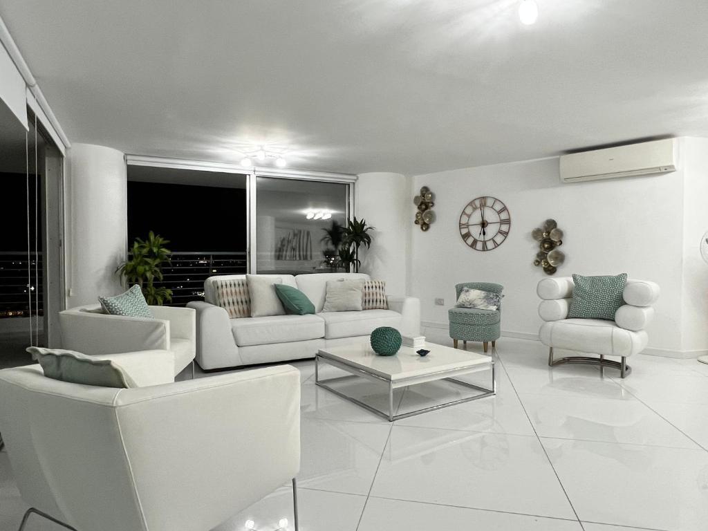 Ларнака: Olympus Penthouse 360 view