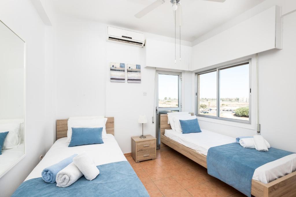 Ларнака: Apollon Beachfront Apartment 302