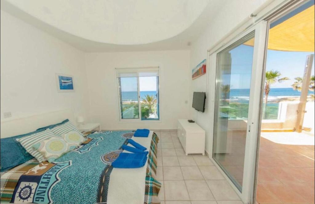 Хлорака: 34 beach villa