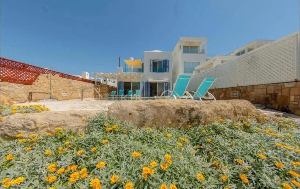 Хлорака: 34 beach villa