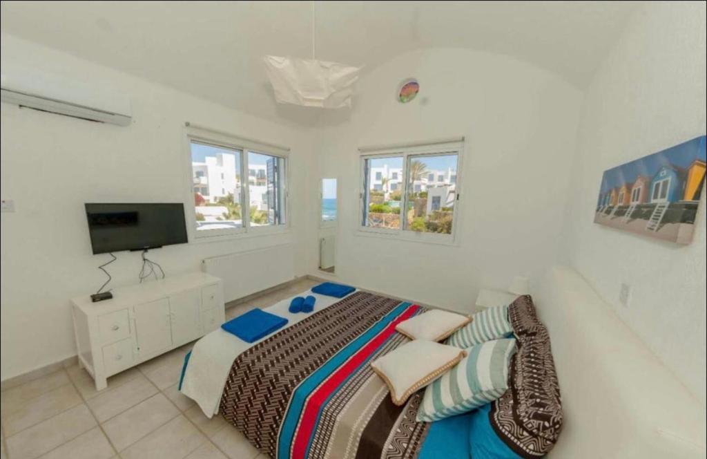 Хлорака: 34 beach villa