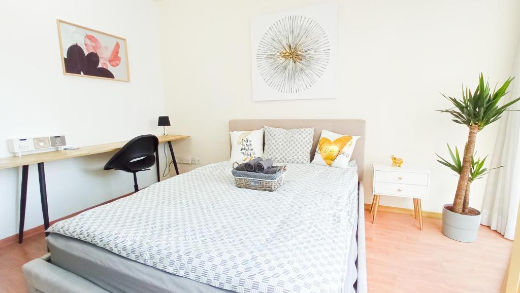 Ларнака: 1A BEACH & BUSINESS Apartment in the City CENTER!