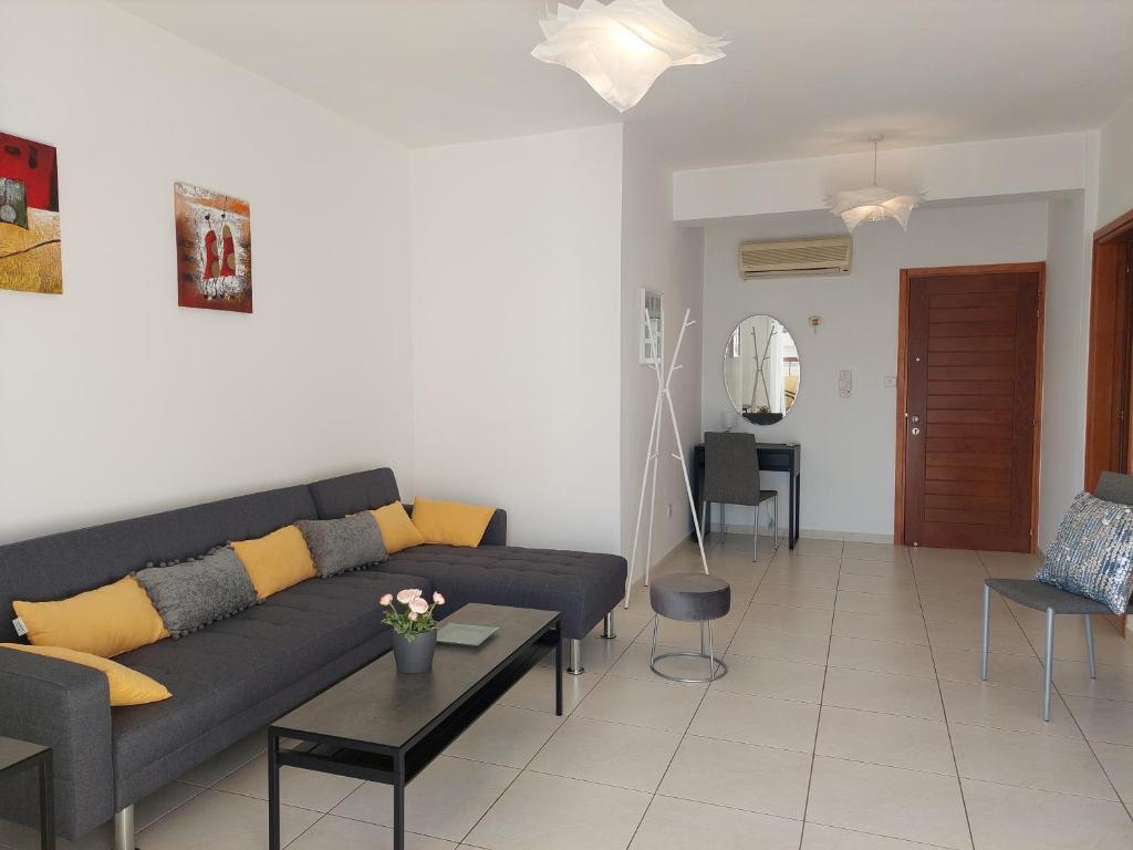 Лимассол: Georgiou court 102