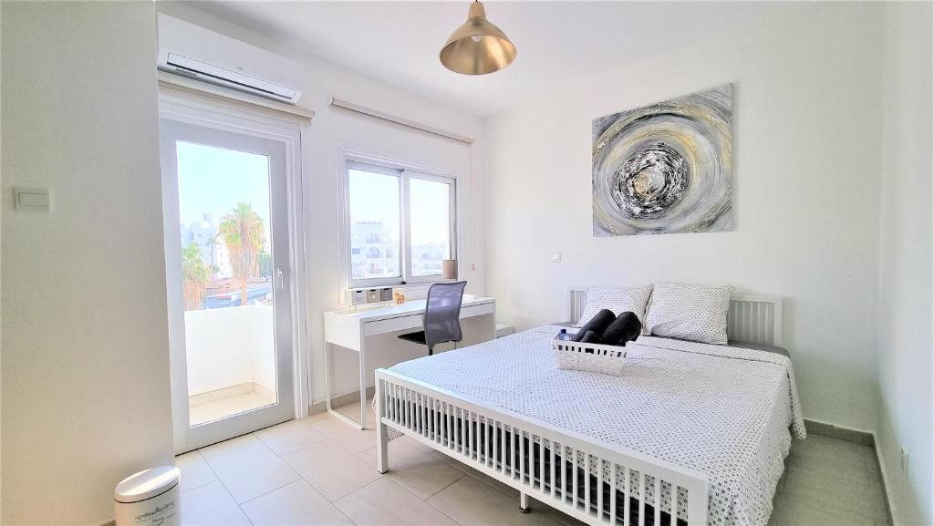Ларнака: Spacious Lightflooded 2br Apt / Near Center & Harbour