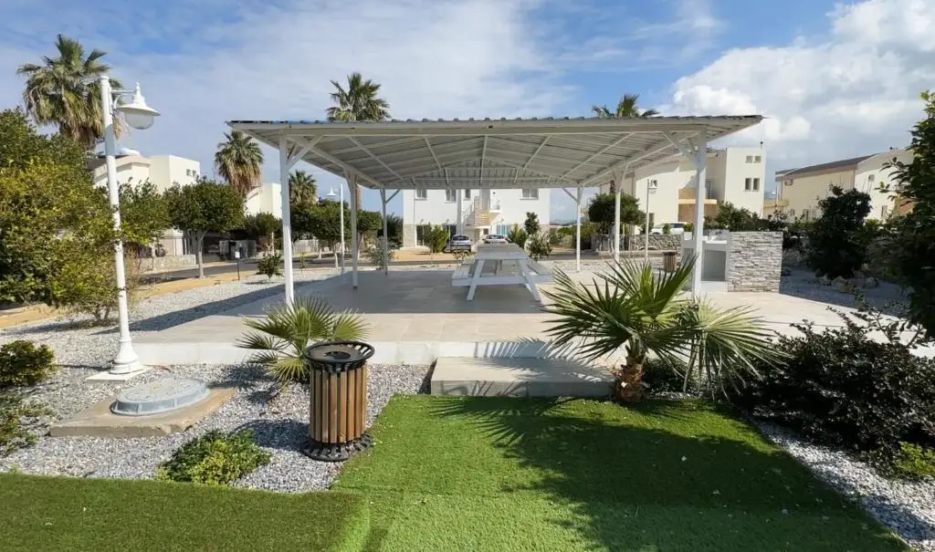 Кучук Эренкой: New Apartment Pool & Terrace near Sea - Caesar Bay, Tatlisu