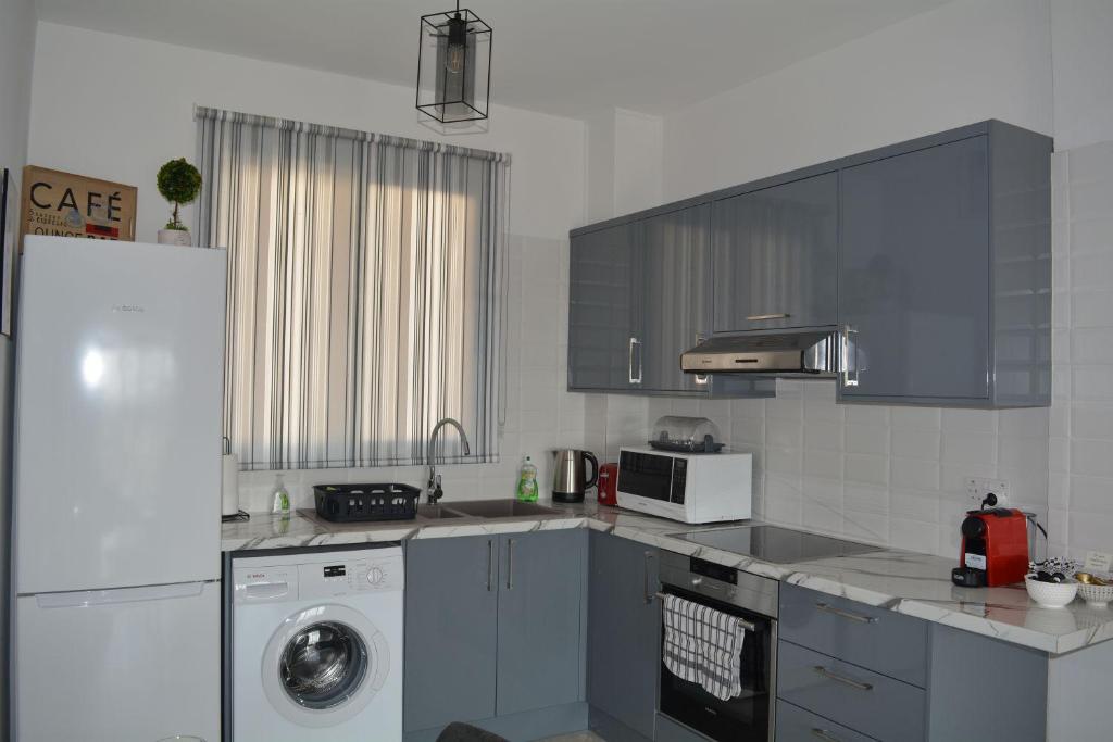 Хлорака: Eden Heights - Chlorakas Paphos - Sea View Luxury 2 Bed Apt By Yiota