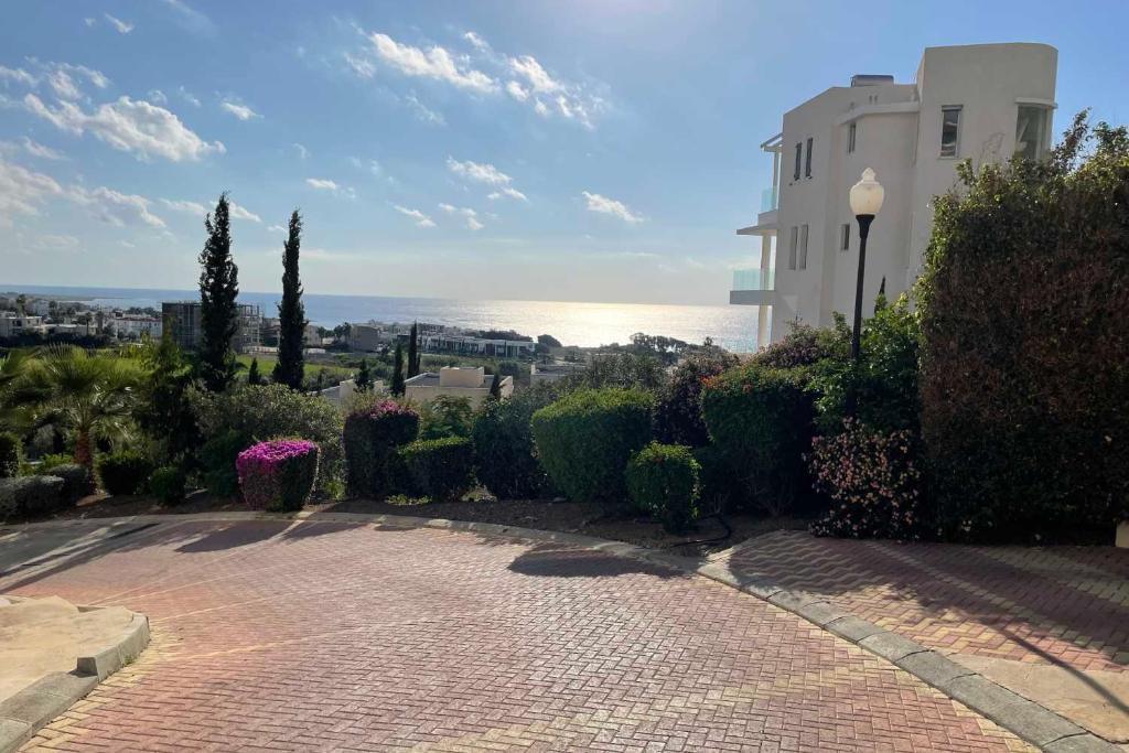 Eden Heights - Chlorakas Paphos - Sea View Luxury 2 Bed Apt By Yiota — фото 1