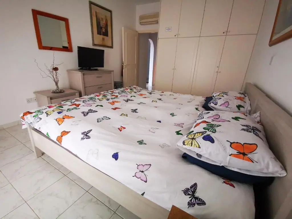 Пафос: 103 Regina Gardens