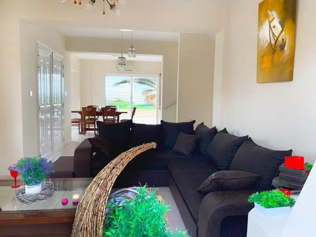 Айя-Напа: Beach Villa Roula 4 Bedroom in Ayia Napa