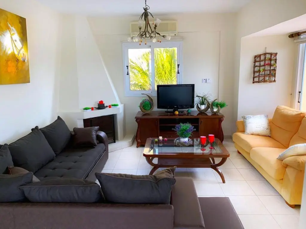 Айя-Напа: Beach Villa Roula 4 Bedroom in Ayia Napa