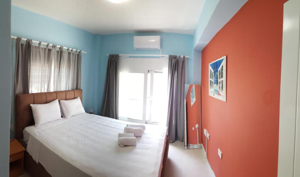 Протарас: 2 bedroom ground floor apt, 5 minutes walk from the beach