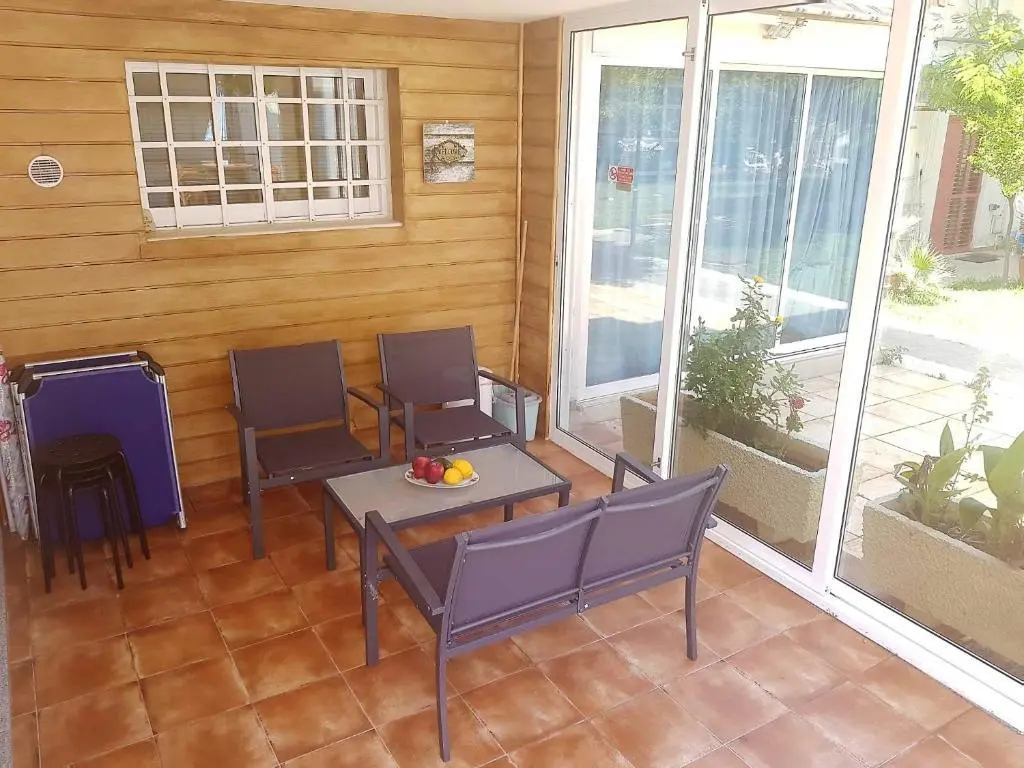 Протарас: 2 bedroom ground floor apt, 5 minutes walk from the beach