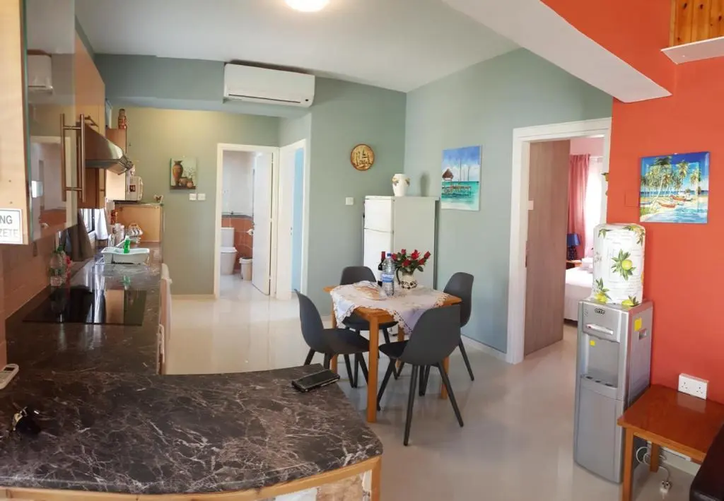 Протарас: 2 bedroom ground floor apt, 5 minutes walk from the beach
