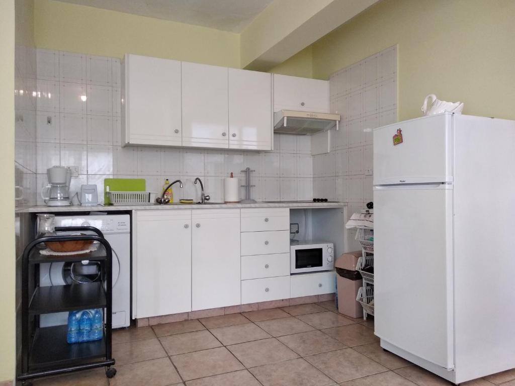 Паралимни: Spacious 1 Bedroom Apartment in Kapparis Area