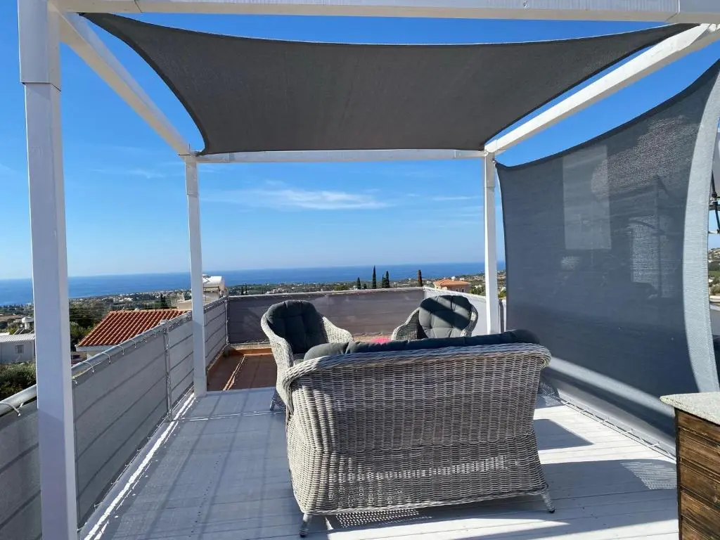 Пейя: 2 Bedroom Roof Terrace & Sea View Apartment