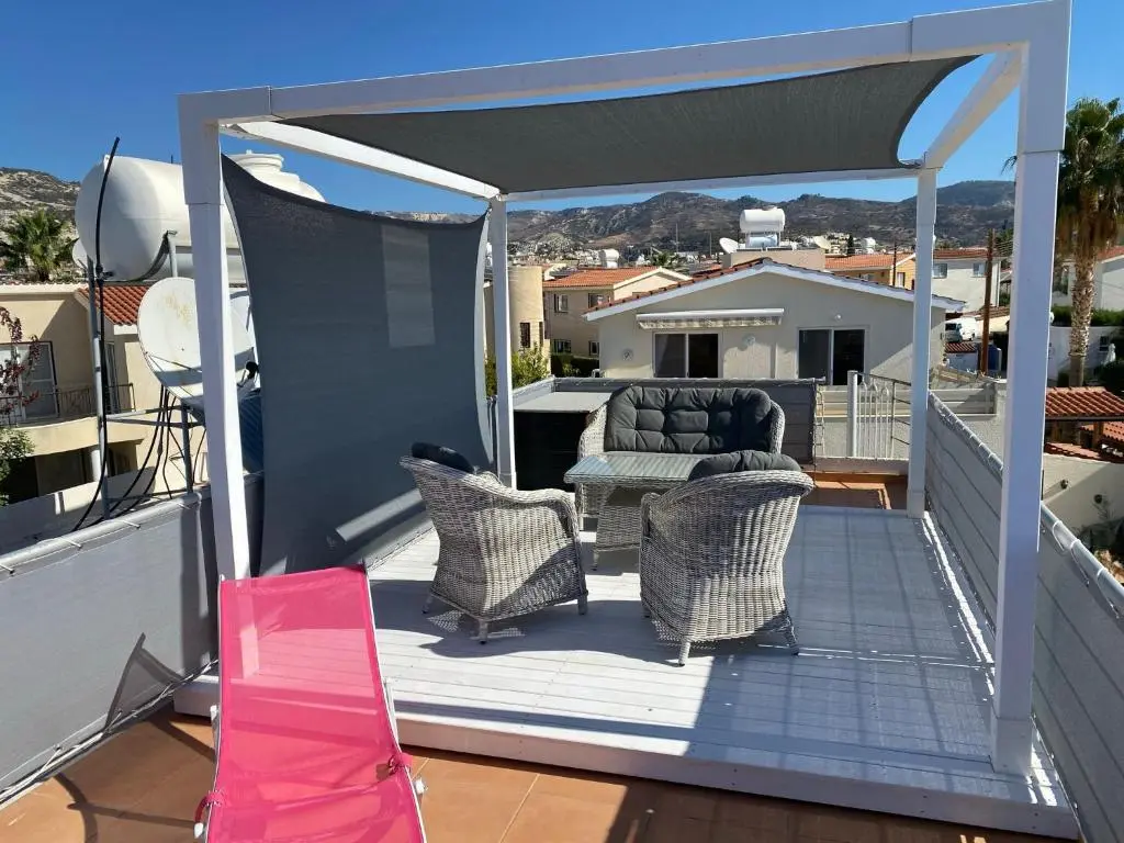 Пейя: 2 Bedroom Roof Terrace & Sea View Apartment