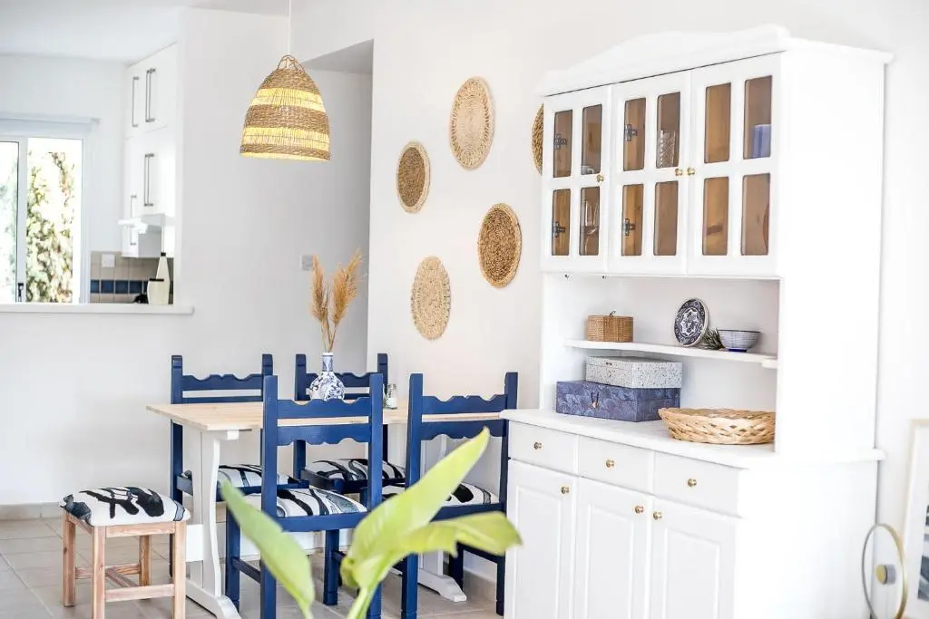 Куклия: blue nest at mandria gardens