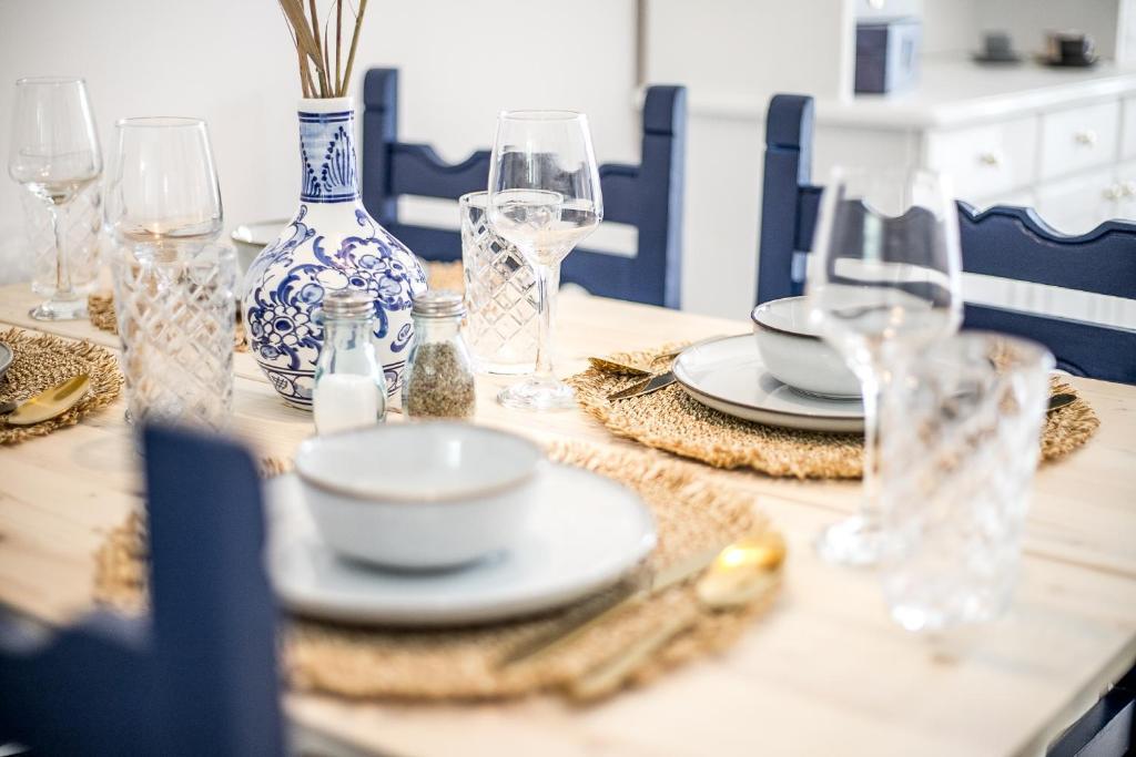 Куклия: blue nest at mandria gardens