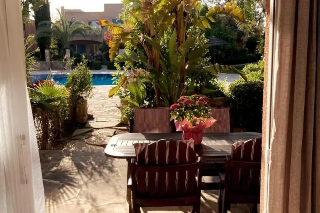 Куклия: blue nest at mandria gardens