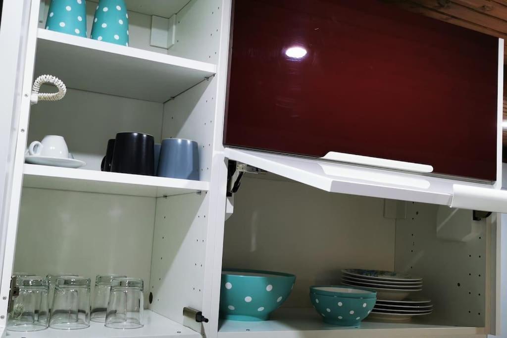 Лимассол: Pretty and quiet studio, with wifi and parking