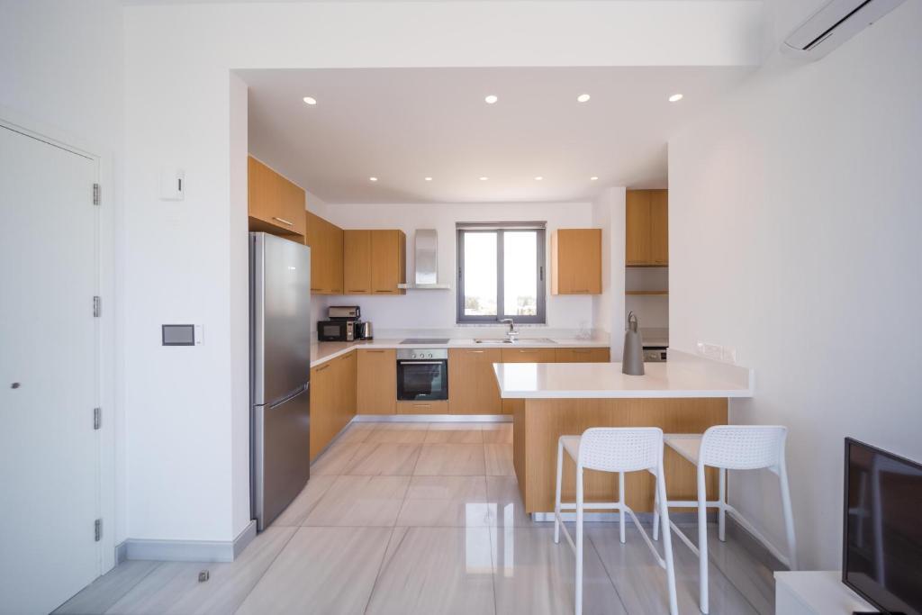 Пафос: Arcadia Residences 101 2 Bedroom Apartment
