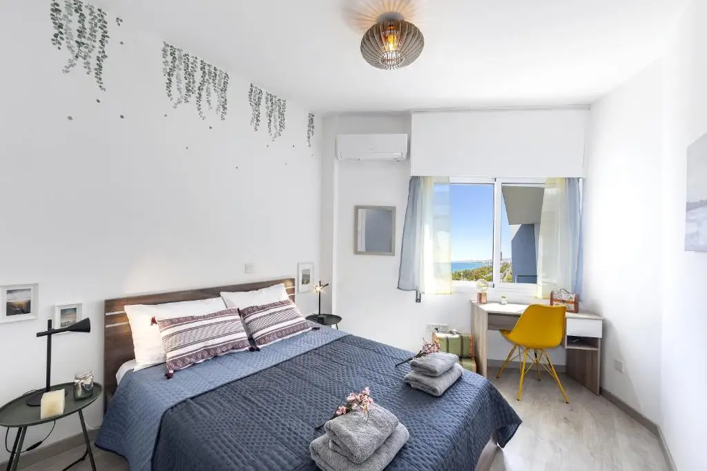 Лимассол: Lovely 3-bedroom apartment in Prokymea court