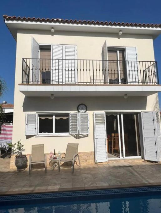 3bdr villa-pool/700m from a blue flag beach! — фото 1