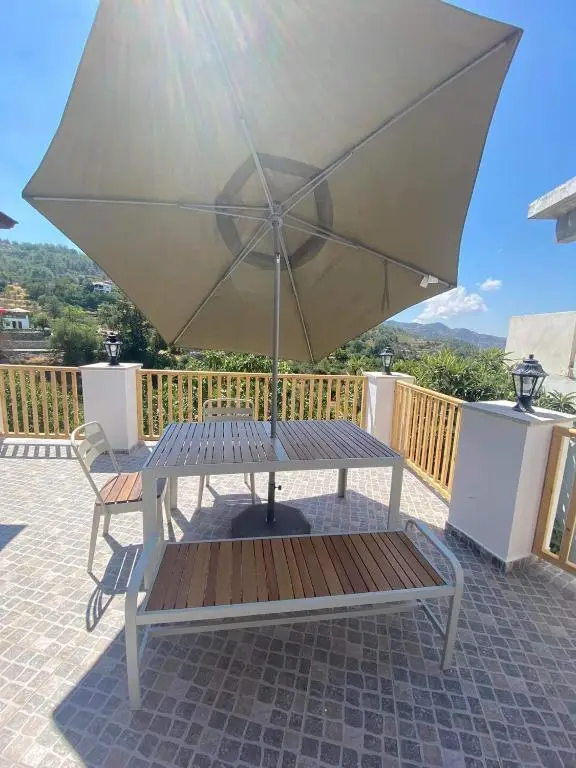 Какопетрия: Aprosmeno Jacuzzi House 4 (Adults Only)