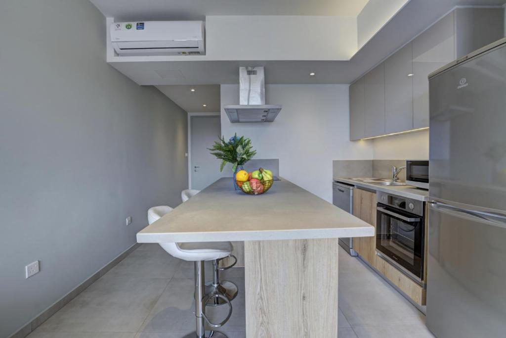Паралимни: Mythical Sands apartment for 6 people