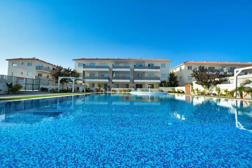 Паралимни: Mythical Sands apartment for 6 people