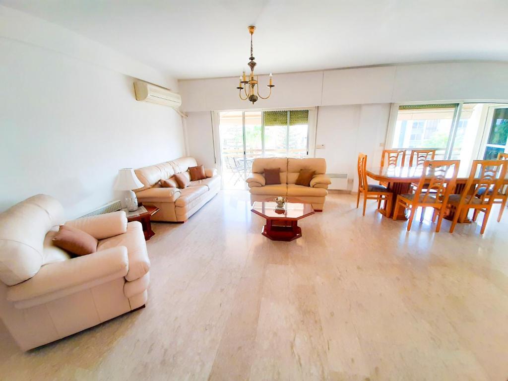 Агиос Тихонас: Samson Sea Breeze, 3bed sleeps 6, free WiFi