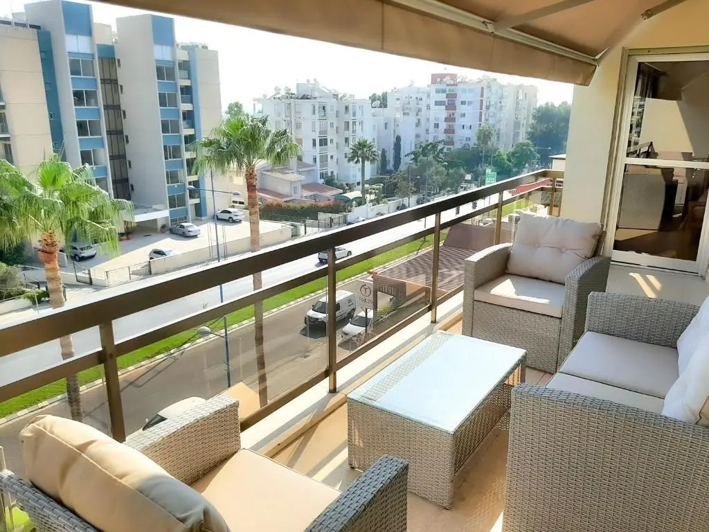 Агиос Тихонас: Samson Sea Breeze, 3bed sleeps 6, free WiFi